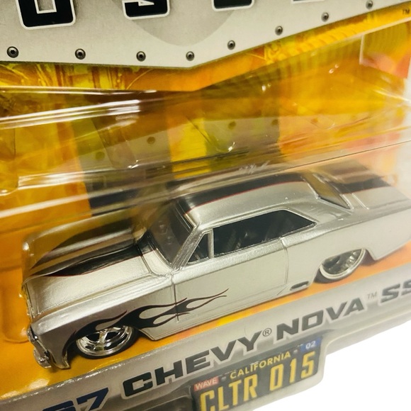 Dub City Bigtime 67 Chevy Nova Jada Toys 1:64 Silver - Picture 3 of 8
